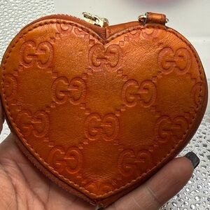 Gucci GG Embossed Leather Heart Coin Purse – Orange | Gold Heart Charm